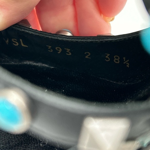 RARE Valentino Garavani Rockstud Python T-Strap Heels – Size 38.5 (US 8.5) - Picture 12 of 12